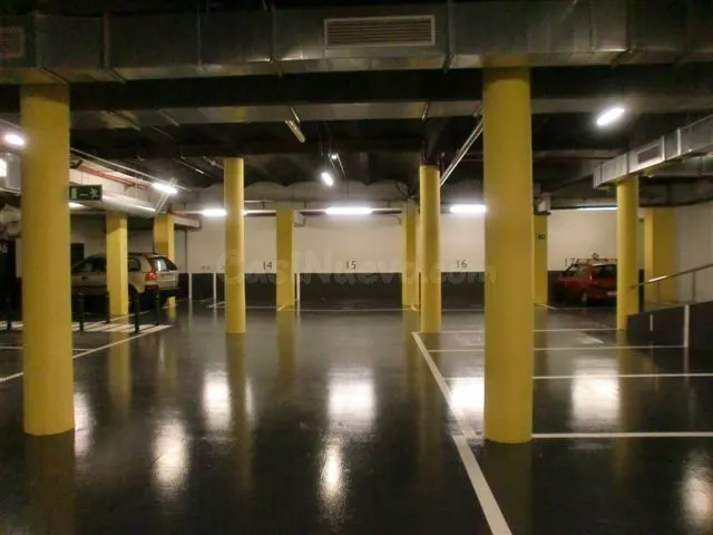Parking 10m² en alquiler - Eixample - foto 2