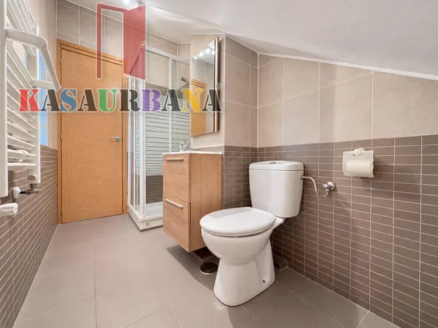 Kasaurbana ofrece en venta chalet en Getafe — 28
