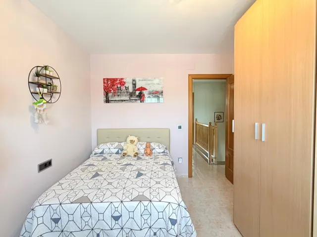 FANTÁSTICA CASA CON JARDÍN Y PISCINA!!! — 18