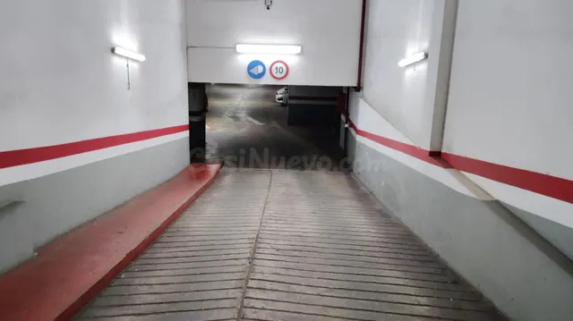 Parking 8m² en alquiler - El Parc i la Llacuna del Poblenou - foto 2