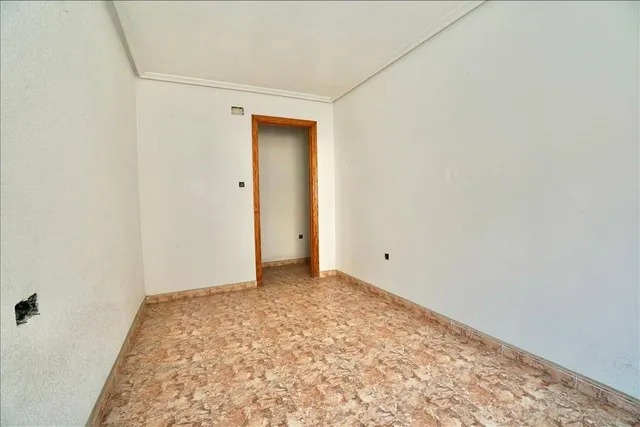 PISO | Tres dormitorios y muchas posibilidades en Catral — 10