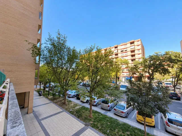 ¡piso reformado en actur, totalmente exterior y con espectacular terraza! — 43