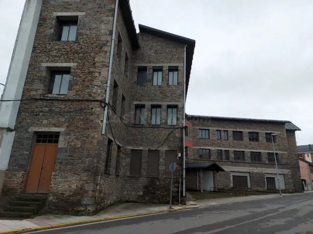 OPORTUNIDAD ANTIGUO HOSPITAL DE LA MINERO - foto 2