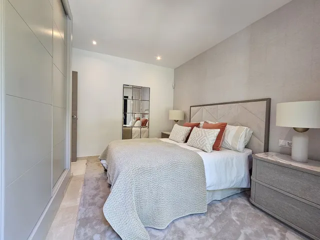 Chalet 4 habitaciones 391m² en venta - Costa del Sol — 25