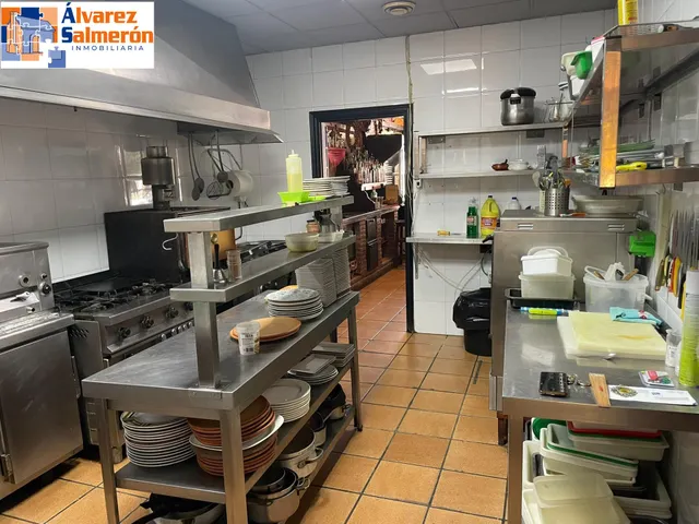¡TRASPASO DE RESTAURANTE EN PLENO FUNCIONAMIENTO! — 9