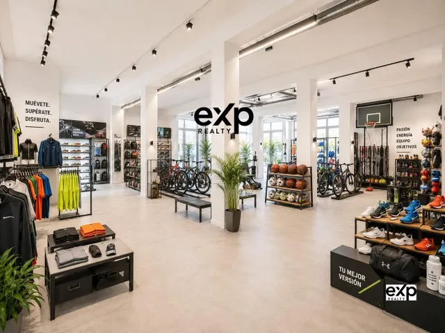 Planta baja diáfana en zona  La Petxina-Juan Llorens — 7