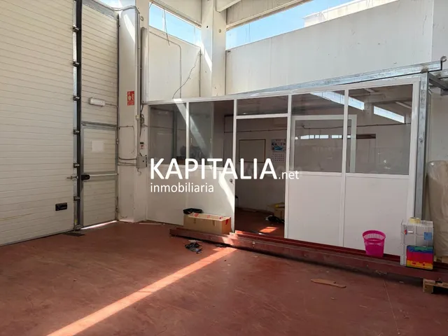 Nave de grandes dimensiones en Atzaneta de Albaida. - foto 5