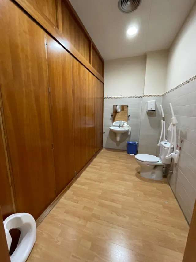 LOCAL DE 240 M2 ACONDICIONADO COMO OFICINA — 6