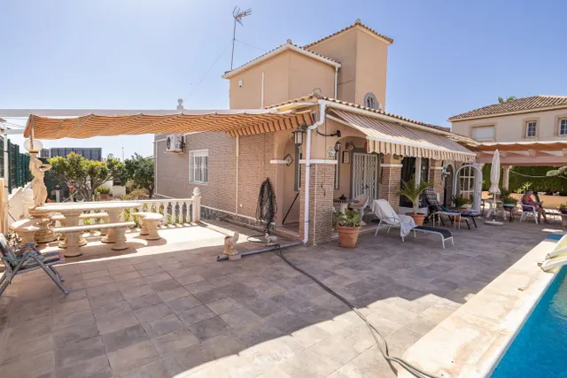 Villa 4 habitaciones 180m² en venta - Lomas de Cabo Roig — 26