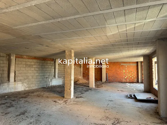 EDIFICIO A LA VENTA EN AGULLENT — 4