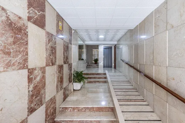 Piso amplio y luminoso en Ronda–Arabial — 26