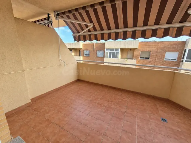 PRECIOSO PRIMER PISO EN URBANIZACIÓN PRINCESA LETIZIA DE LA UNIÓN — 4