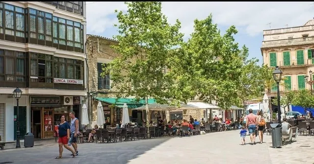 EDIFICIO COMERCIAL EN EL CORAZON DE MANACOR (Galerias Caldentey) — 2
