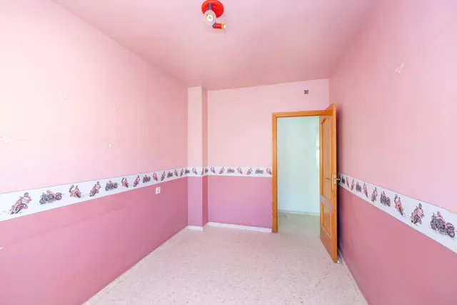 SE VENDE AMPLIO PISO EXTERIOR EN DÚRCAL GRANADA INCLUYE LOCAL — 10