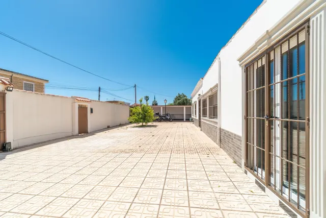 CHALET independiente con piscina privada y parcela segregable de 809 m2 en Torreta Florida — 18
