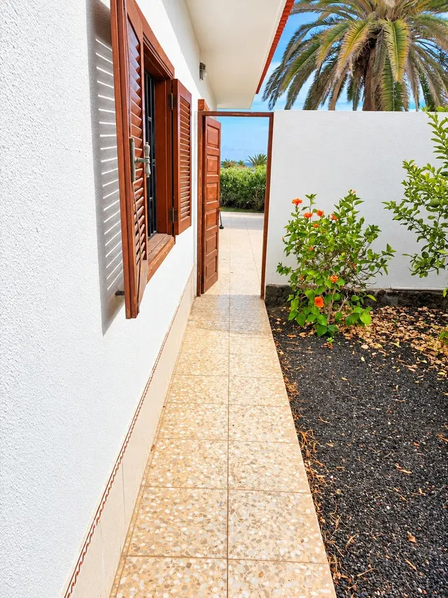 Casa independiente con vistas al mar y al Teide, garaje doble y piscina comunitaria — 33