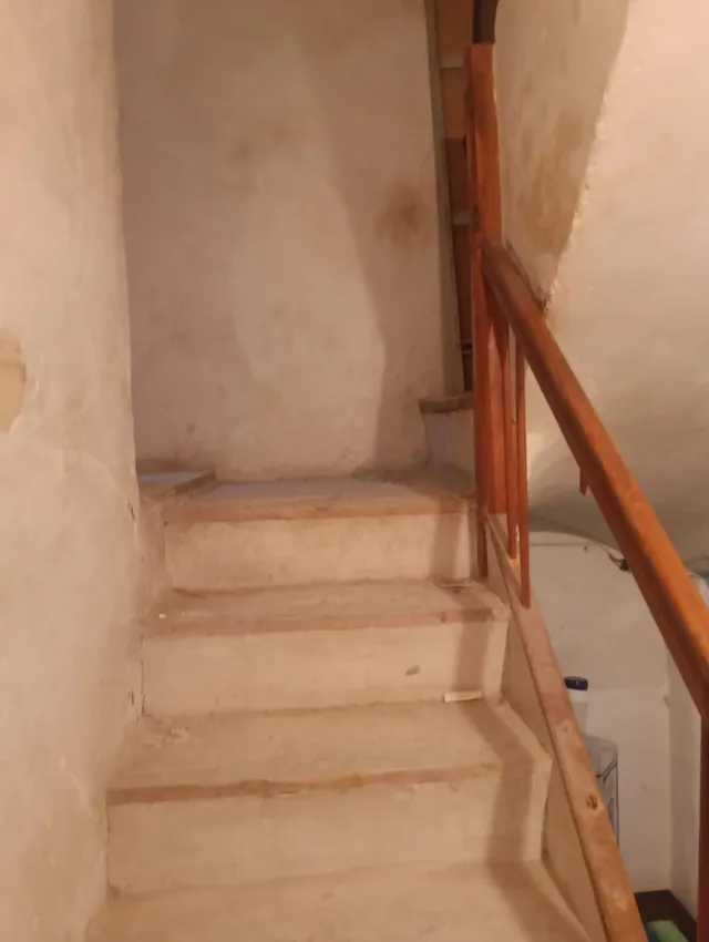 Oportunidad de Inversión en Sella: Casa de Pueblo para Reformar por solo €59,000 — 6
