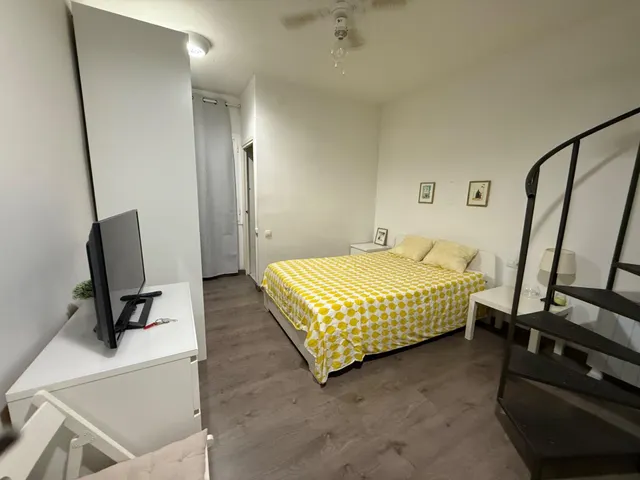 Piso de una habitación — 6