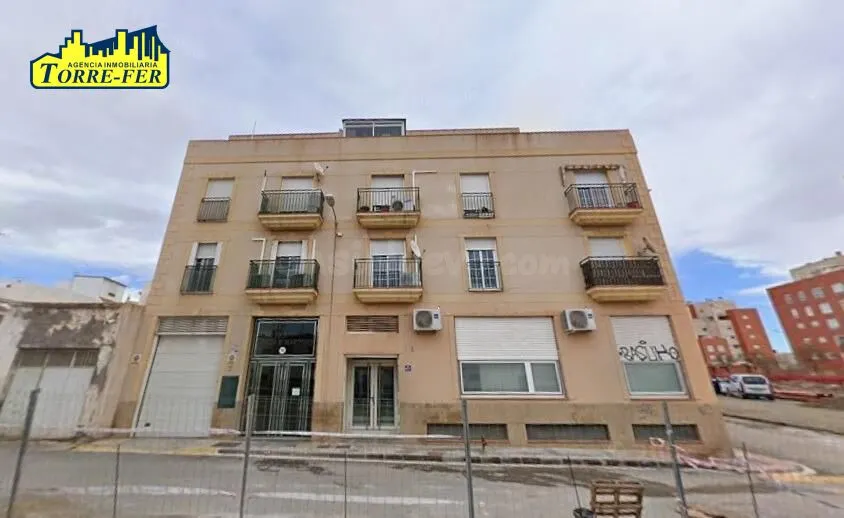 Piso de dos dormitorios en venta en Los Molinos