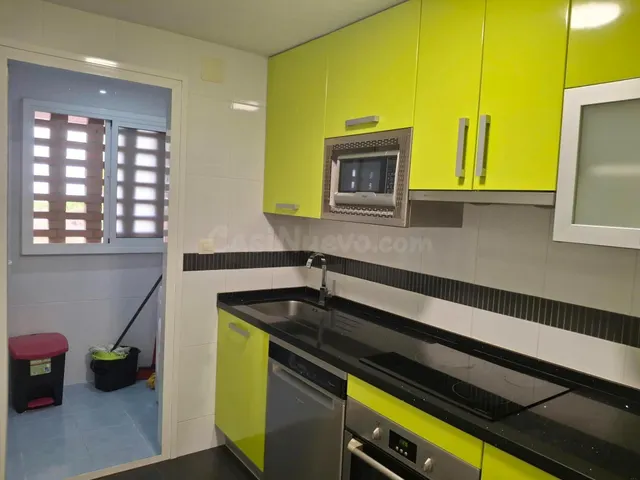 Piso con terraza, vistas y piscina comunitaria en Mirador de - foto 5