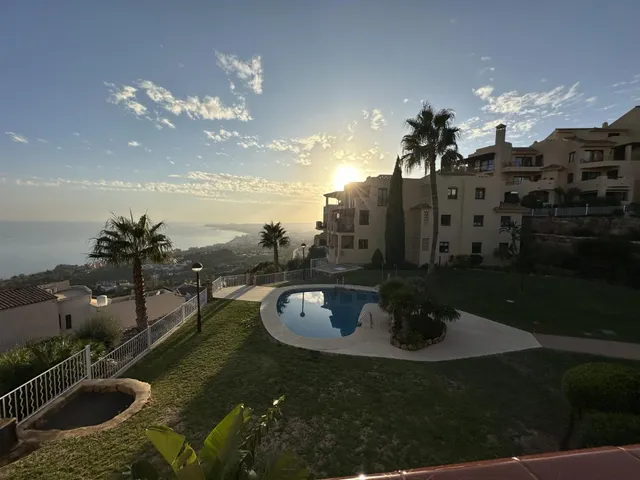 Benalmádena Pueblo - Piso 2 Dormitorios Vistas al Mar, Garaje, Trastero, Piscina — 12