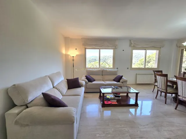 Casa impecable con privacidad, piscina y vistas panorámicas — 24