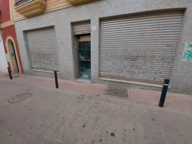 Local comercial en alquiler en el centro de El Ejido — 2
