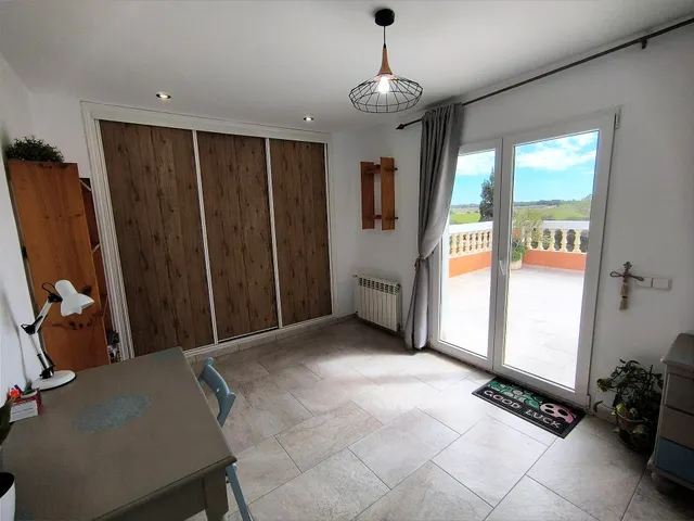 Precioso chalé unifamiliar aislado con piscina y amplio garaje — 31