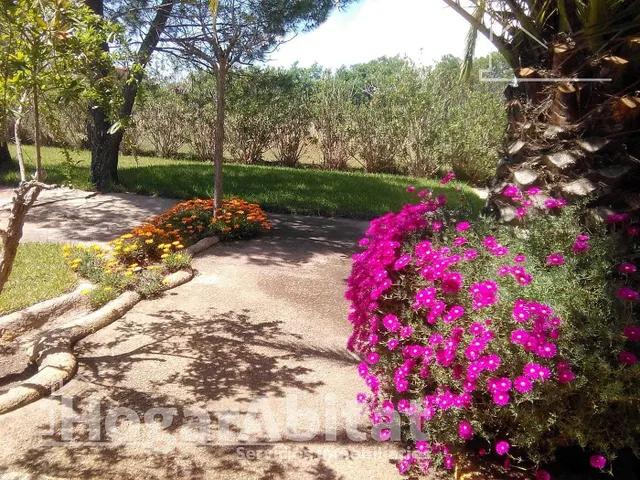 CHALET SEMINUEVO CON PISCINA, TERRAZA Y GARAJE — 33
