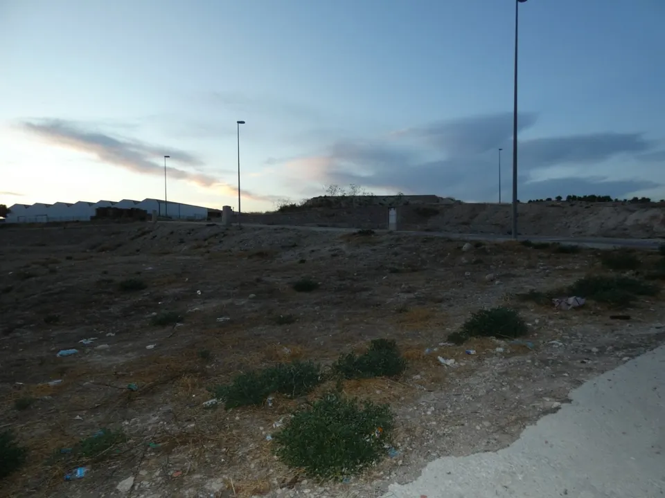 ++Terreno urbano en Alguazas,++ 300 m.