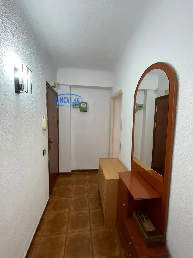 Vivienda situada en el barrio de Altozano, muy próxima a la Plaza de América — 6