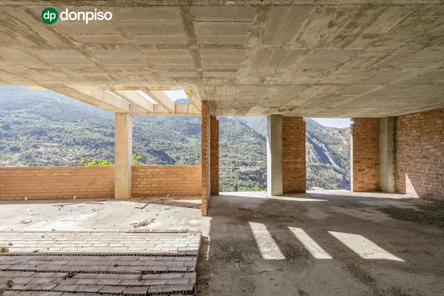 EDIFICIO en Güejar Sierra — 11