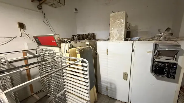 Amplio Local Comercial en Puerto de Castellón por €250,000 — 11