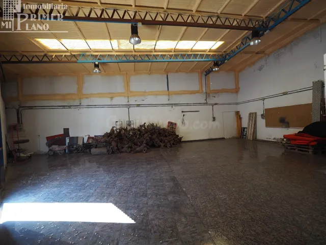 2 naves de 217 m2 de superficie en total con 26 metros de fa - foto 5
