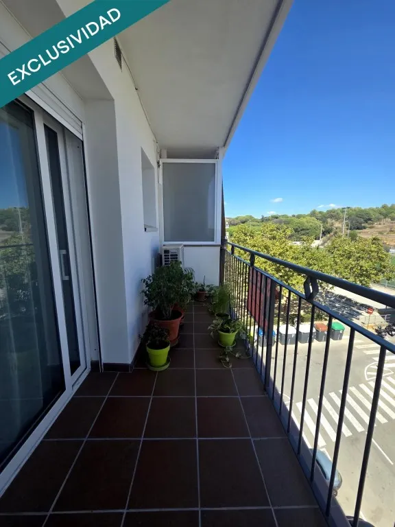 Piso reformado con 2 balcones y vistas al parque — 14