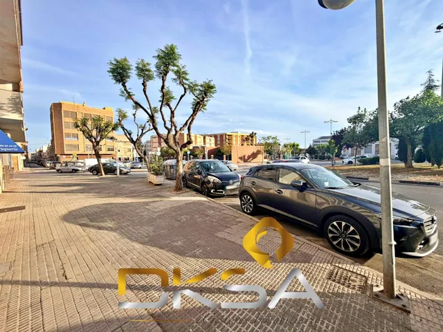 A la venta local/cochera en la calle Santa Llúcia de Vila-re - foto 3