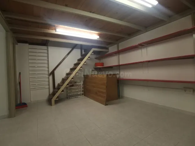 Bajo comercial en Rúa Saude Carballo - foto 4