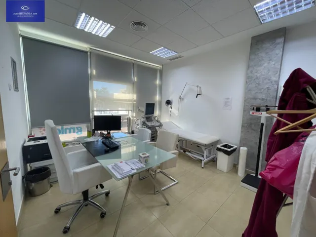 Se alquila local ideal para centro de salud. — 9