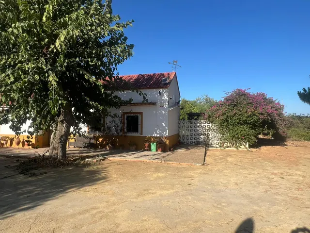 MAGNIFICA PROPIEDAD PARA ENTRAR A VIVIR — 4