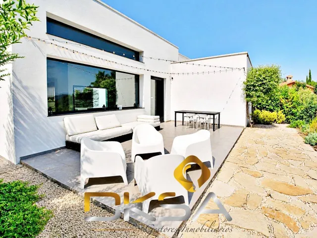 Chalet urbano de 343 m2 construidos y 1.912 m2 de parcela en - foto 5