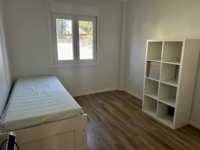 Duplex con apartamento independiente y patio privado en Málaga — 20