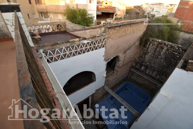 REFORMADO Y AMPLIO CON TECHOS ALTOS, PISCINA Y MUCHO ESTILO ¡TE ENCANTARÁ! — 37