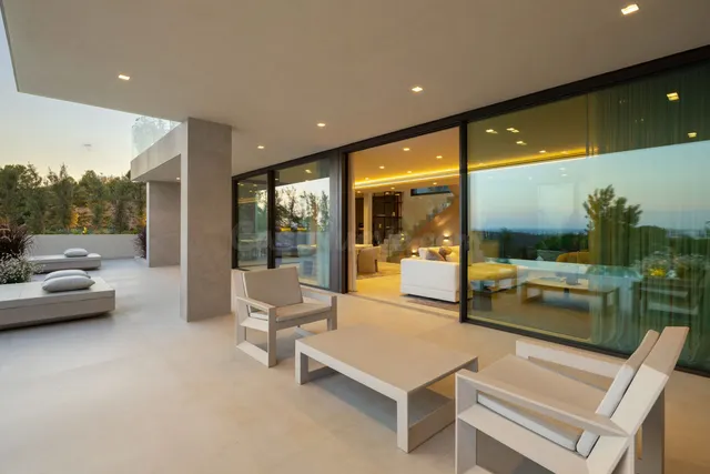 Chalet 5 habitaciones 540m² en venta - Costa del Sol — 4