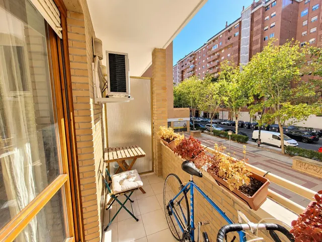 ¡piso reformado en actur, totalmente exterior y con espectacular terraza! — 10