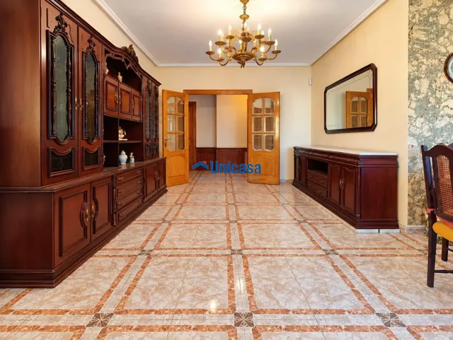 Planta alta · 123 m2 · 4 dormitorios · solárium de 60 m2 — 15
