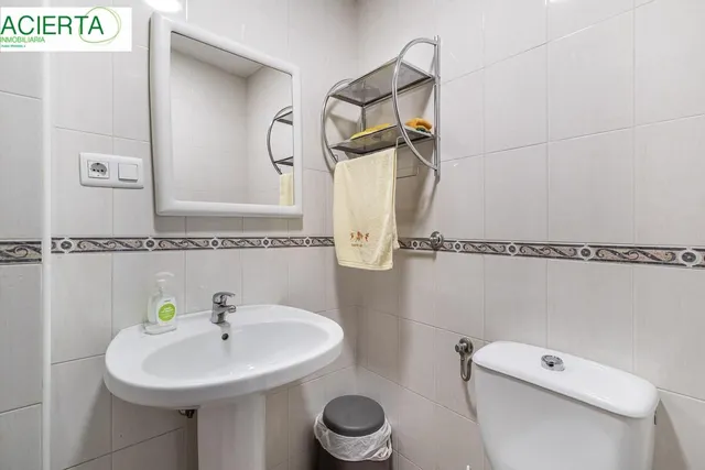 ¡¡Fantástico piso de 7 habitaciones en Bola de Oro!! — 19