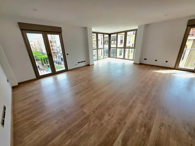 Exclusiva vivienda a estrenar en Castellón sin muebles — 11