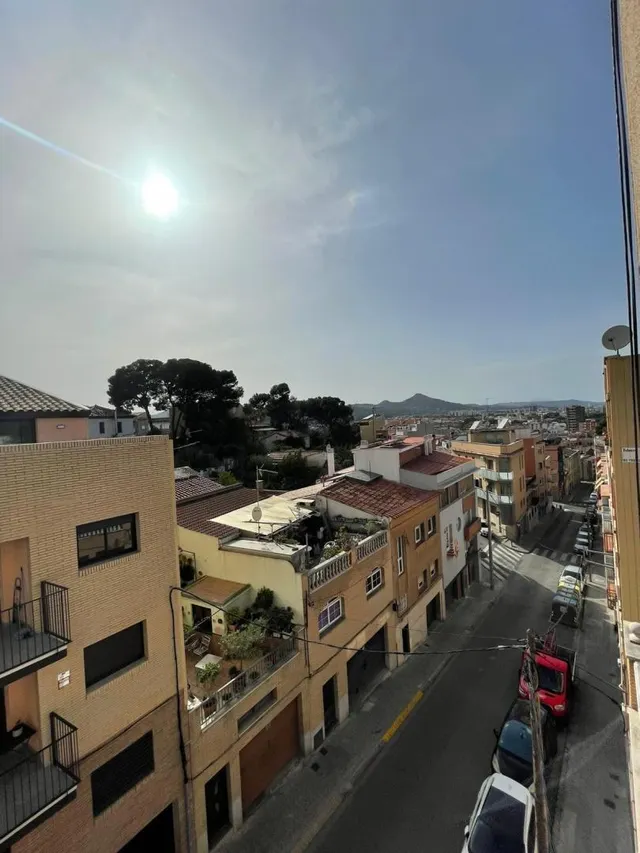 APARTAMENTO EN VENTA EN SANT BOI DE LLOBREGAT — 5