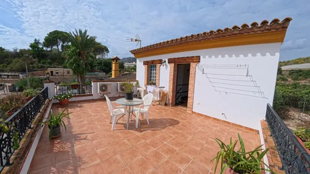 Casa en venta en Polop con piscina privada, gran parcela y vistas despejadas — 20