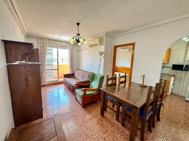 Ático en Torrevieja con orientación sur, cerca del mar — 7